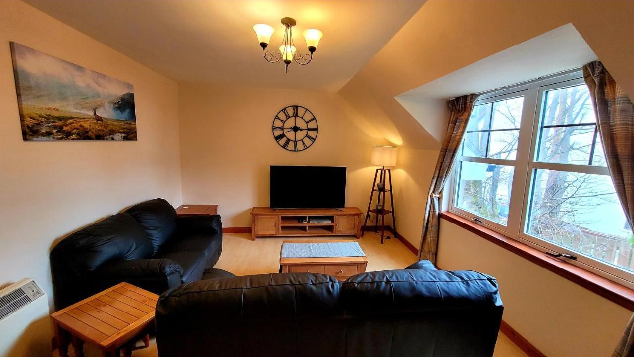 Comfortable Flat In Fort William Exterior photo